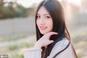 美文《人在旅途，且行且珍惜》，情感细腻，文字优美，值得欣赏！-Stars柳岸晚风