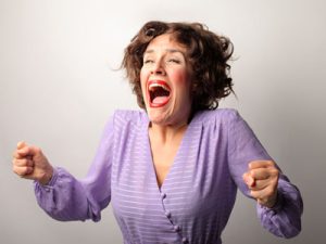 生气时千万别做这些事 你做了多少-Stars柳岸晚风