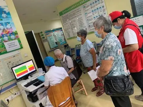 _吃饭出汗是不是内热_吃饭时血管会扩张吗