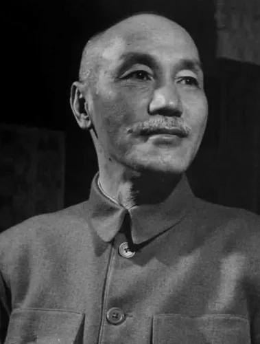 谁绑了蒋介石_蒋介石被绑在凳子上_