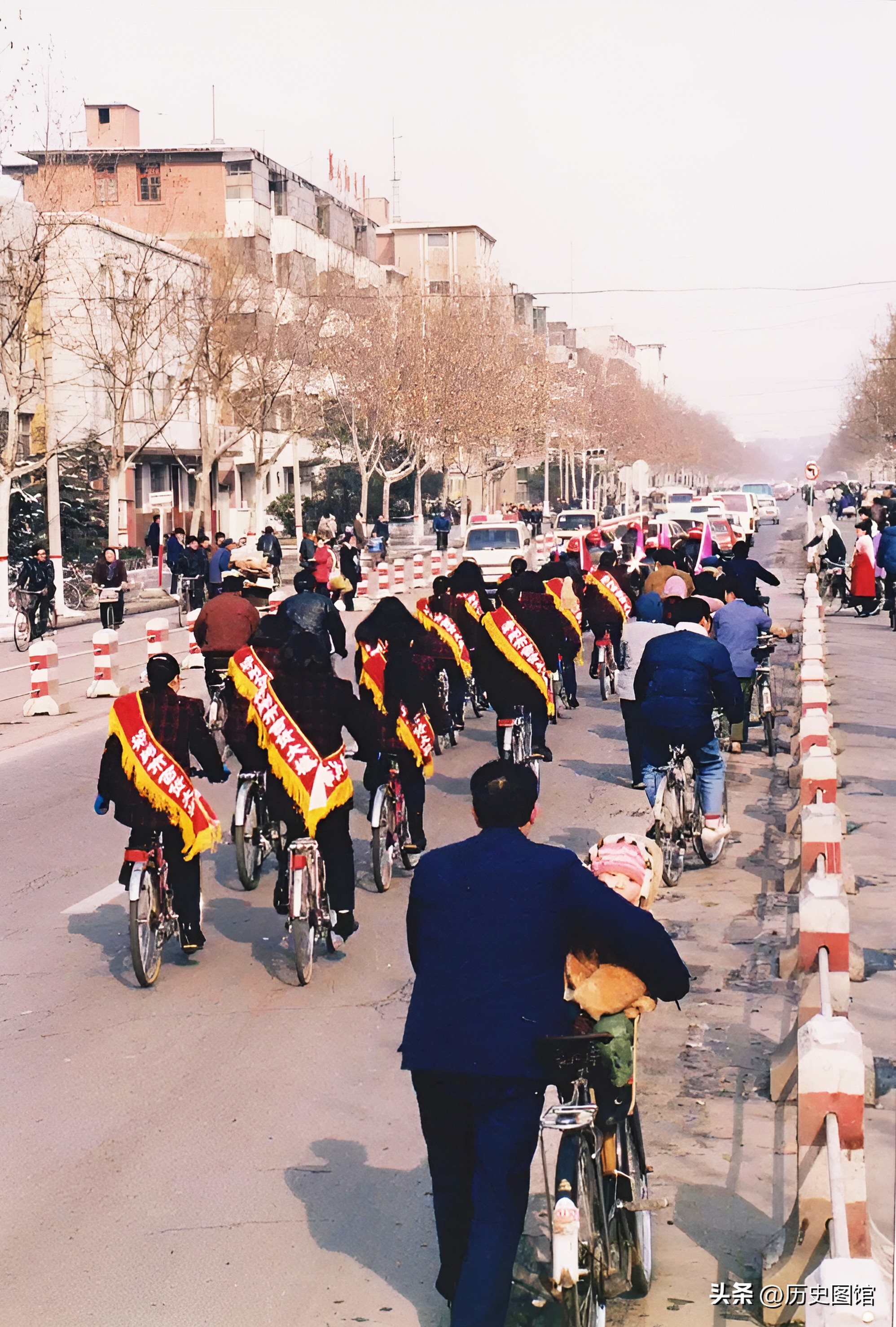 郑州老街_郑州老广场是东广场还是西广场_