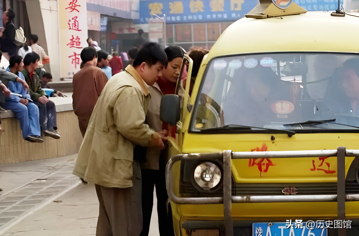 郑州老广场是东广场还是西广场__郑州老街