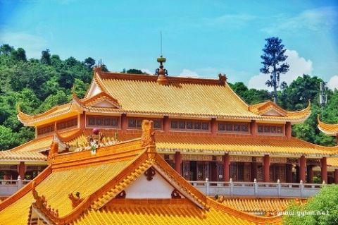 探秘深圳弘法寺：青灯古佛下的心灵之旅与香火鼎盛的佛教圣地-Stars柳岸晚风
