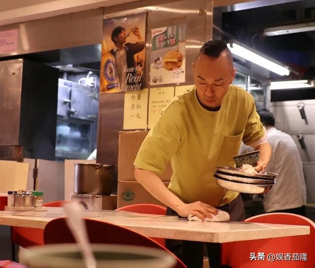 港铁女厕被曝现衣架挂钩偷拍器_美拍视频只能拍五分钟吗_
