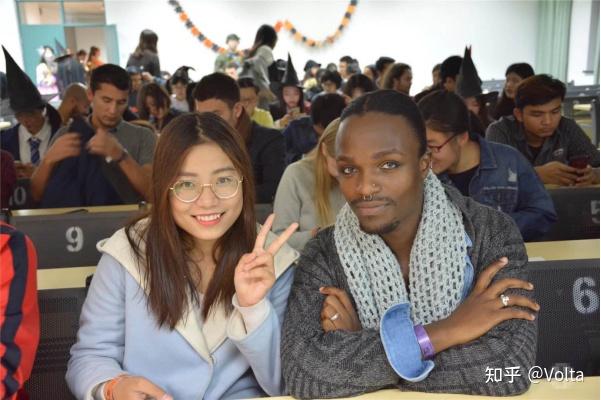 ​大学学费政策的不公平现象：国内学生涨价与留学生补贴的伦理审视-Stars柳岸晚风